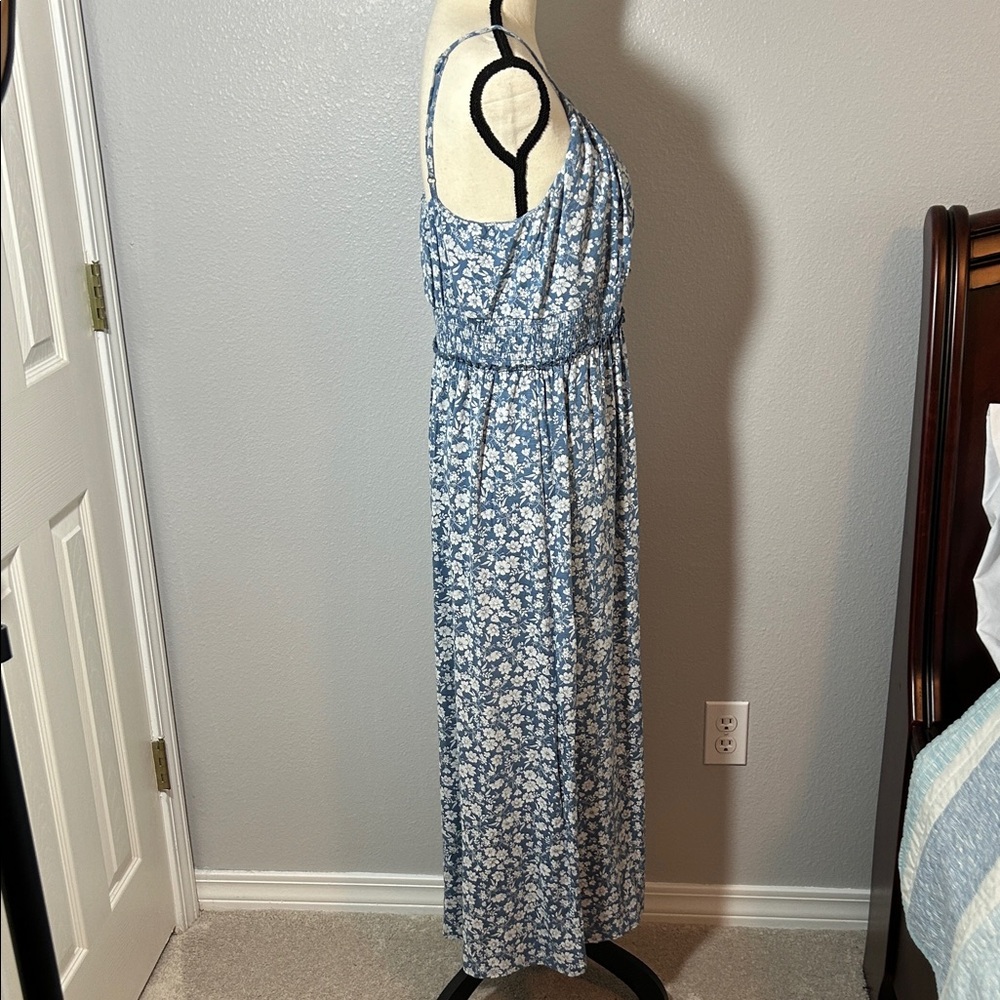 NWOT Lucky Brand Blue and White Floral Maxi Dress - Picture 4 of 11